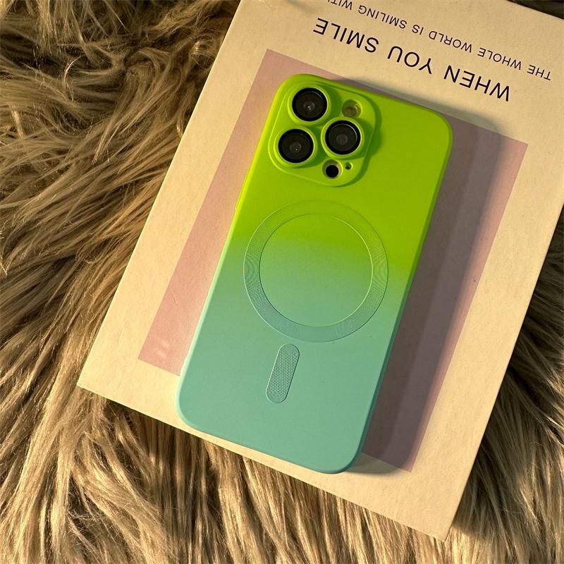 Luxury For Magsafe Wireless Charge Phone Case For iPhone 15 14 Plus 13 14 Pro Max Soft Magnetic Silicone Gradient Pattern Cover