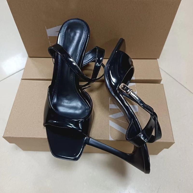 Fashion Ins Style Fashion Square Toe Patent Leather Women Gladiator Sandals Sexy Ankle Strap Buckle Thin High Heels Summer Office Shoes