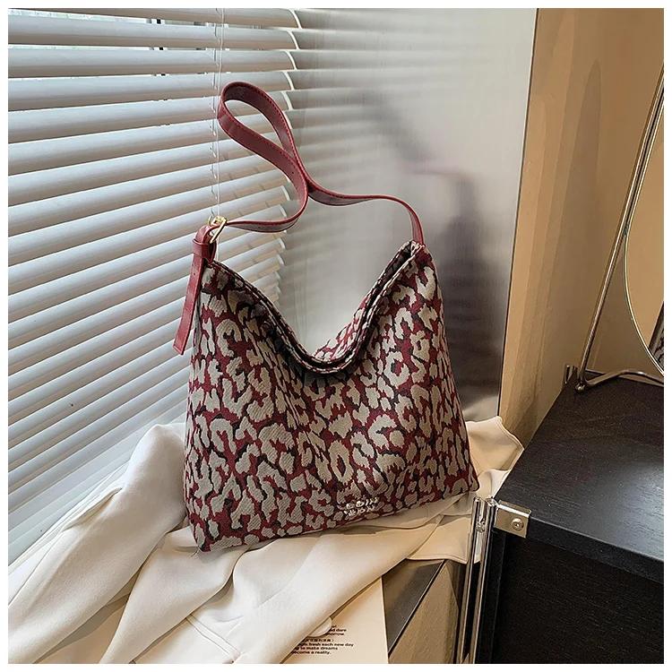 

Новая стандартная леопардовая сумка через плечо с застежкой из искусственной кожи, мягкая универсальная сумка для поездок на работу для женщин