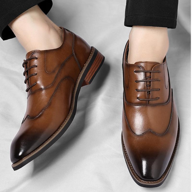 Fashion Gentleman Fashion New Men's Pointed Lace Up Business Oxford Shoes Male Luxury Designer Homecoming Wedding Dress Footwear