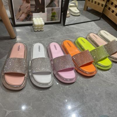 Sommer Mode Hausschuhe Damen tragen Bonbonfarbe bequem flache Sandalen 2025 neu Blitz Diamant Gürtel Strandschuhe