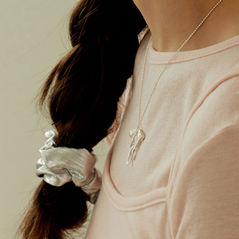 Murmur Glossy Wave Scrunch