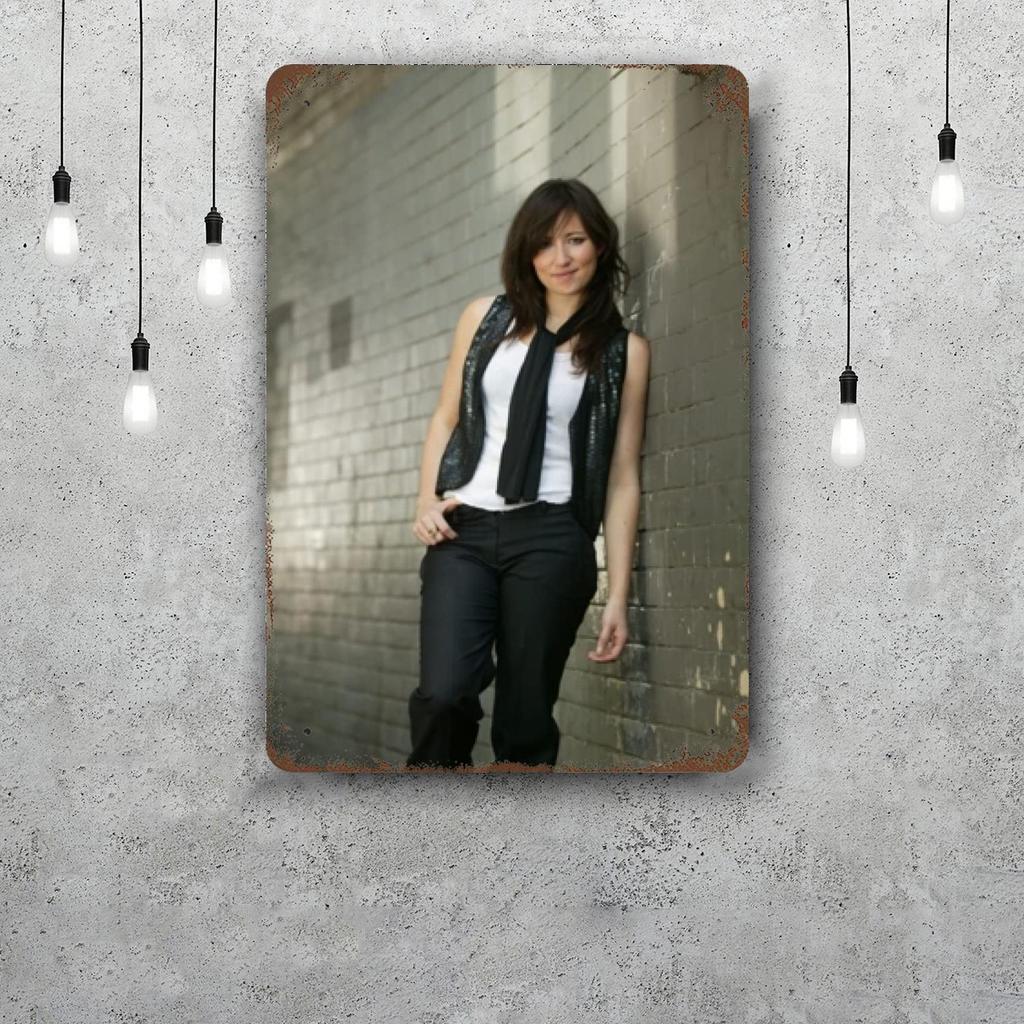 KT Tunstall Metal Signs Wall Decor Vintage Tin Signs Captain Metal Poster Decor for Bar Pub Club Wall Decoration
