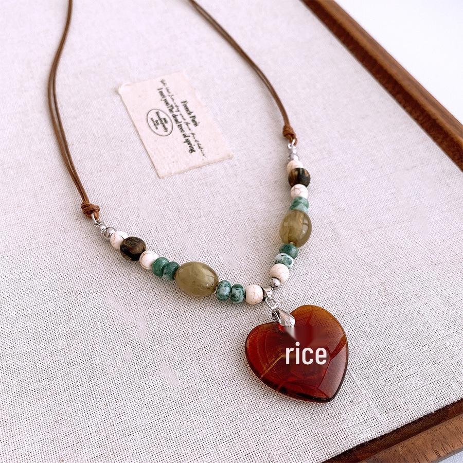 Bohemian Heart Pendant Necklace Vintage Ethnic Style Versatile Jewelry Women High-End