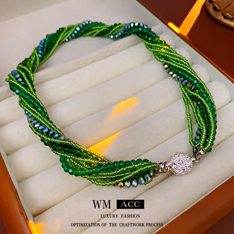 New winding multi-layer bracelet, light luxury and exquisite, with a high-end feel and exquisite temperament. Handmade decoration