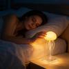 Quallenlampe Sprachaktiviert RGB-Farbverlauf Nachtlicht Quallen Niedliche Schreibtischlampe für Wohnzimmer Schlafzimmer Nachttisch Esstisch