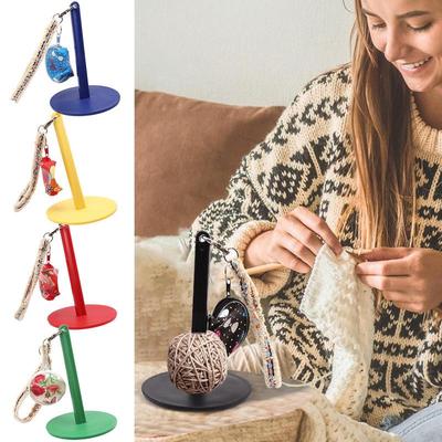 Porte-laine Rotations aléatoires Outils de tricotage Porte-laine de poignet portable Bricolages Bobine de fil à coudre Dragonne Organisateur de crochet