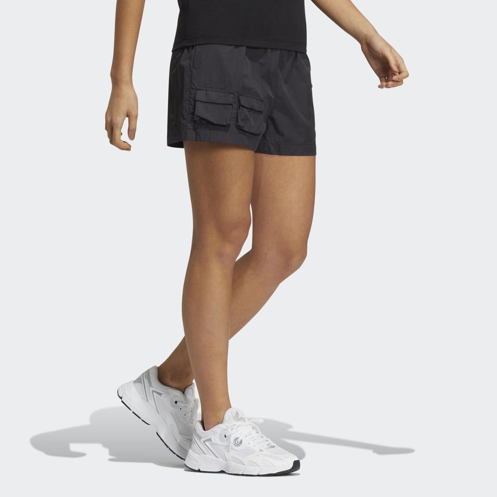 Adidas Originals Solid Pattern Embroidered Woven Casual Shorts Women Shorts Black HP0120