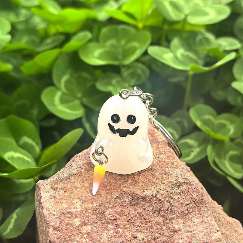 Halloween Luminous Ghost Keychain Halloween Decoration Party Accessories Mini Resin Ghost Pumpkin Keyring Backpack Pendant Gift