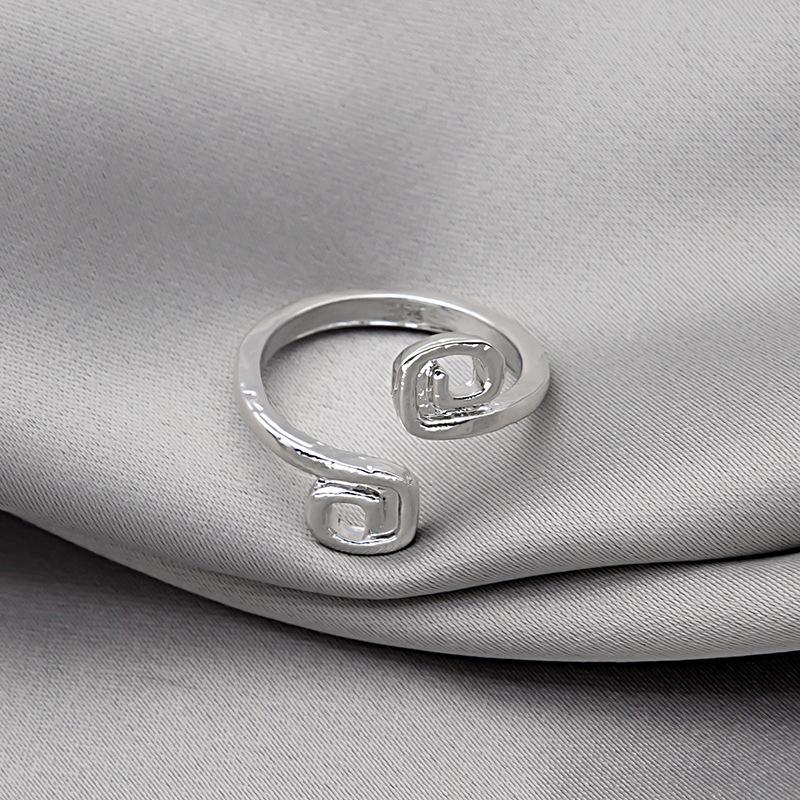 Ring Collection, Micro-Inlaid Zircon Exquisite Narrow Ring Ring Trendy Electroplating Creative Leaf Ring Does Not Fade