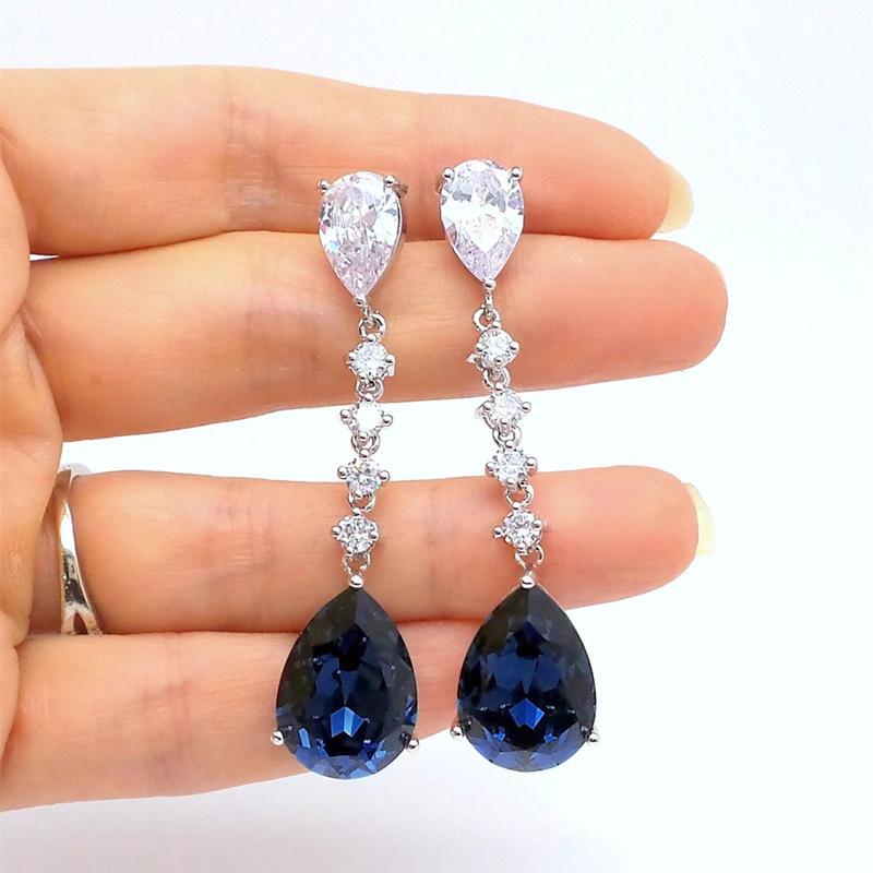 

2026 New Long Strip Royal Blue Water Drop Earrings for Women with Geometric Inlaid Zircon Light Luxury Evening Dress Zircon