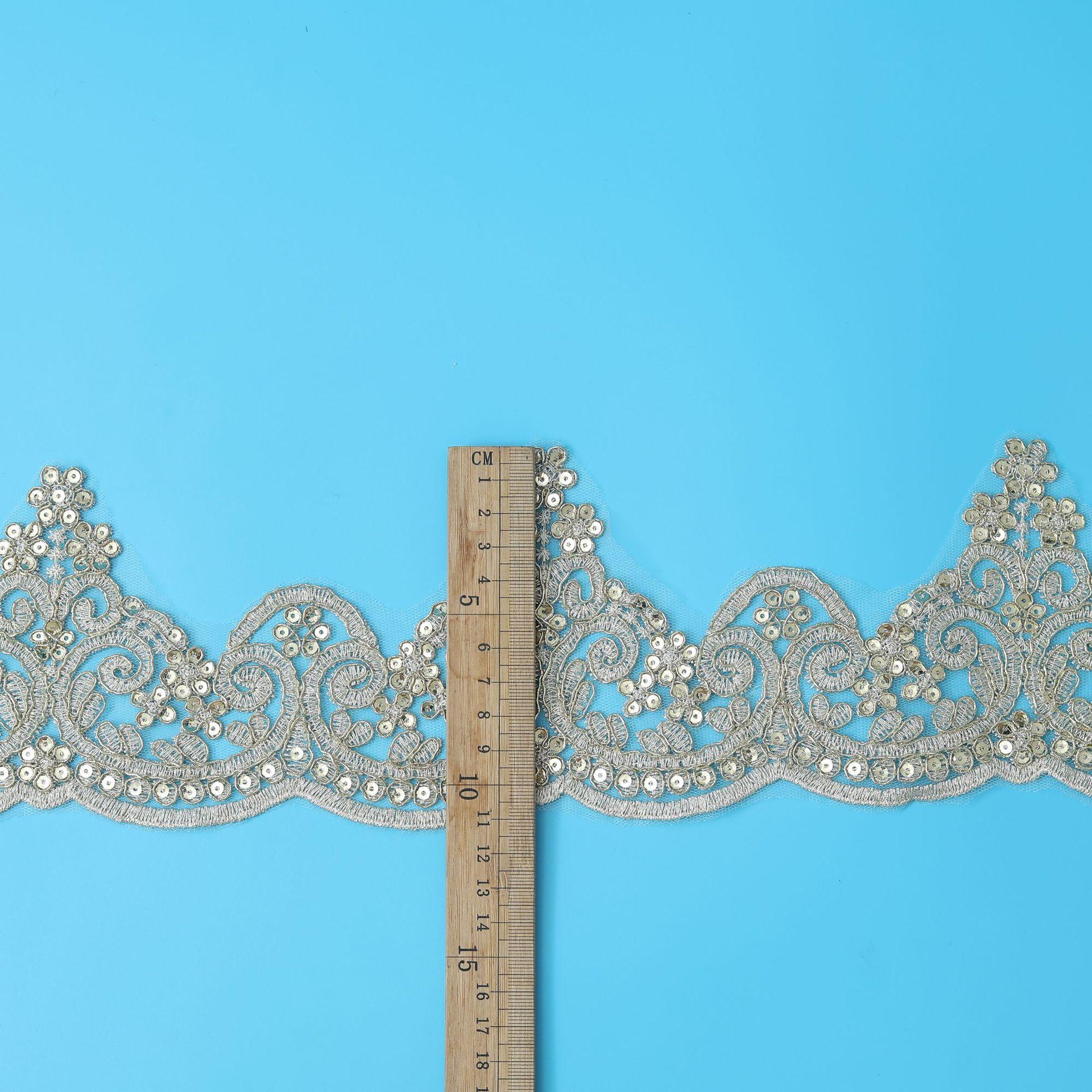 

Золотой Автомобиль Кость Детская Одежда Сценическая Одежда Ханфу Этнический Стиль Вышивка Кружево, Сценическая Одежда Вуаль Аксессуары Бусины 11См with gold/width 11CM