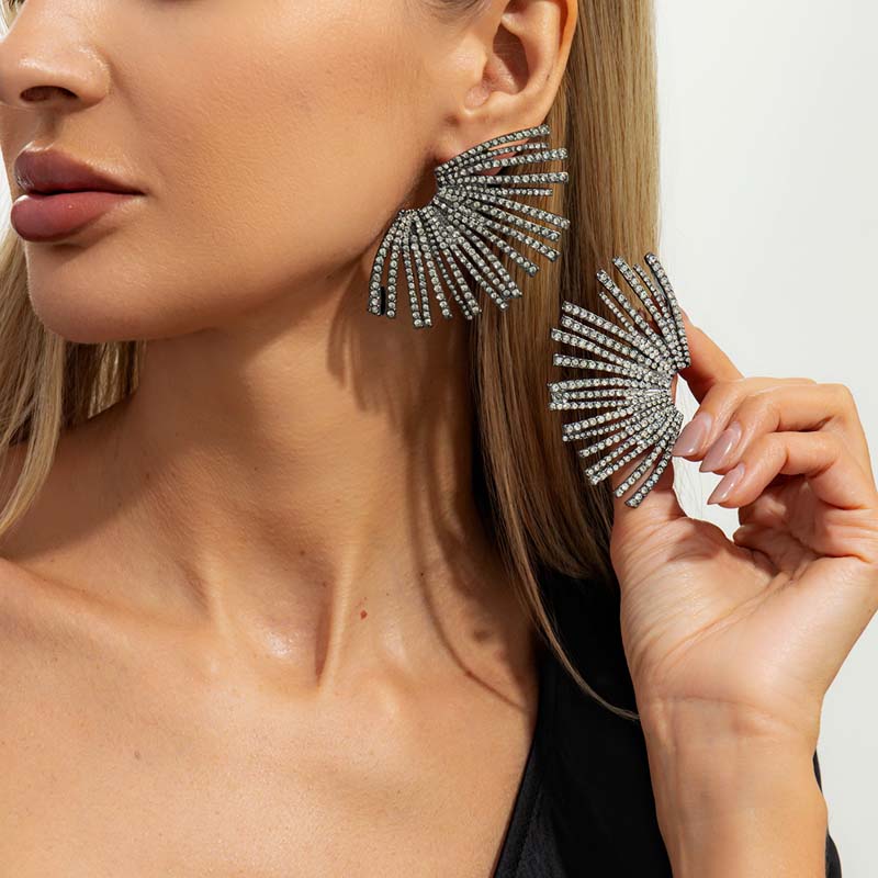 Exaggerated Geometric Irregular Fan-Shaped Earrings for Women Sparkling Crystal Zircon Earrings INS Light Luxury Jewelry Gifts