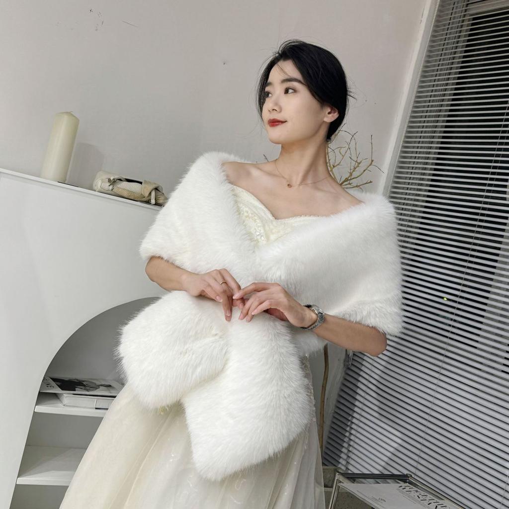 Warm Shawl Stage Evening Dress Bridal Cape Scarf Women's Autumn/winter Popular Faux Fox Fur Wrap