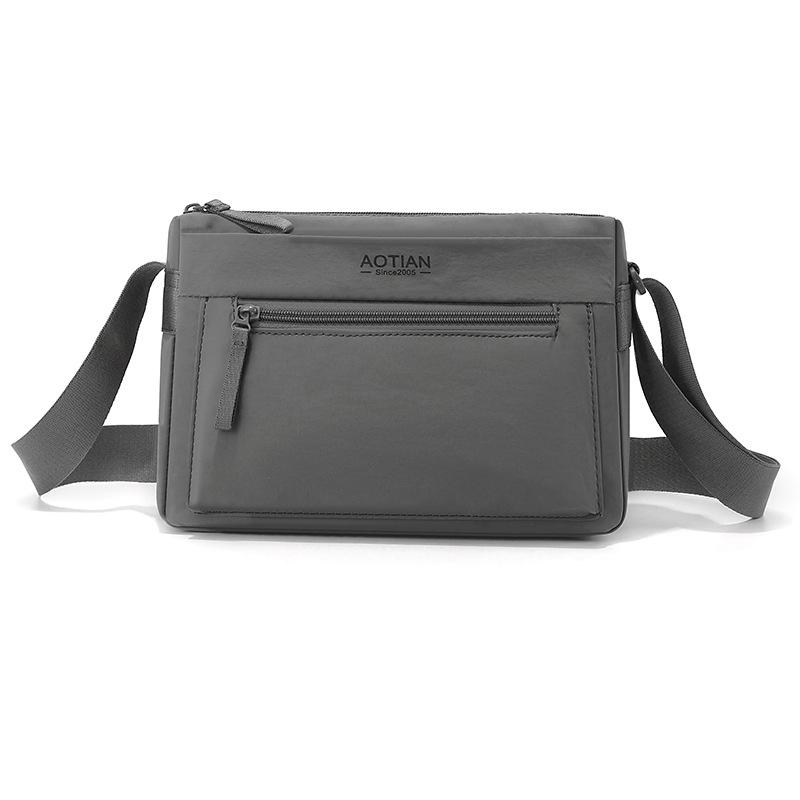 Men's Shoulder Bag Travel Commuter Outdoor Sports Waterproof Messenger Bag Tooling Crossbody Bag