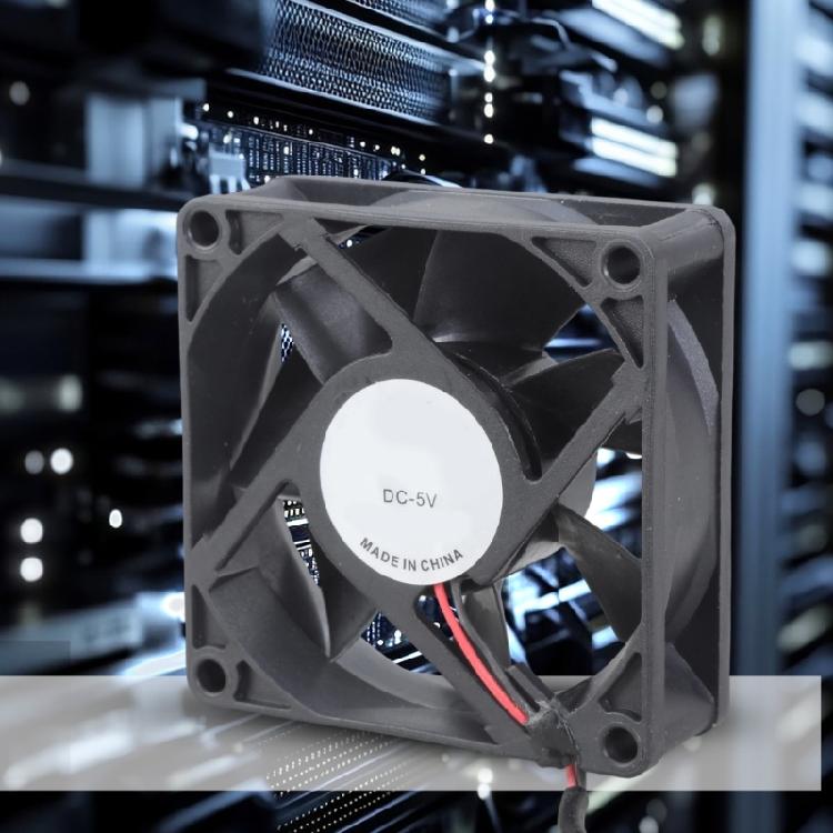 Black 7cm 7025 USB Powered Bearing Computer Case Cooling Fan 5V 2300RPM 28CFM for Router TV Box Ventilation