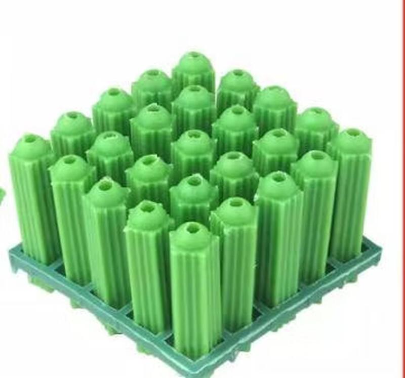 FMST Green Nylon Expansion Plugs
