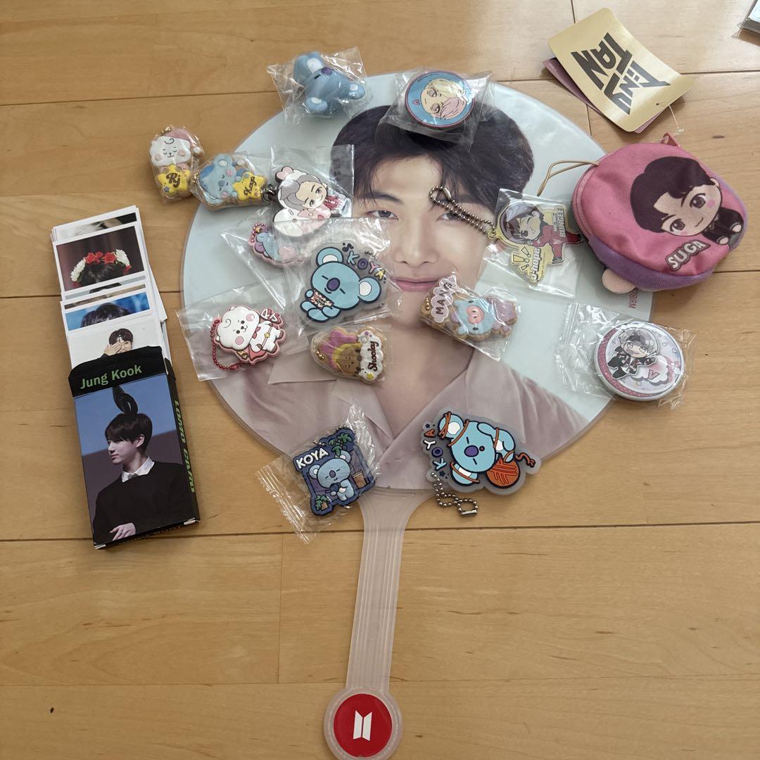 

[USED] BTS merchandise assortment