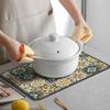 Kitchen Countertop Drying Mat Diatomaceous Absorbent Pad Heat Resistant Anti Slip Dish Drying Mat for Cups Dishes Bar