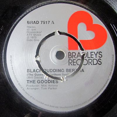 7inch Record GOODIES  Black Pudding Bertha The Queen Of  BRAD7517 BRADLEYS RECO 1975 UK Rock Used