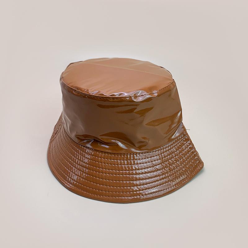 Cappelli a secchiello in pelle verniciata di nicchia Nuovi unisex Parasole Semplici Traspiranti Bicolore Versatili Moda Personale Cappelli da pescatore