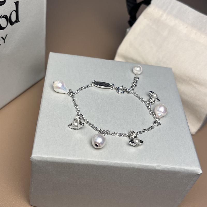 Queen mother s baroque pearl saturn bracelet серебряный