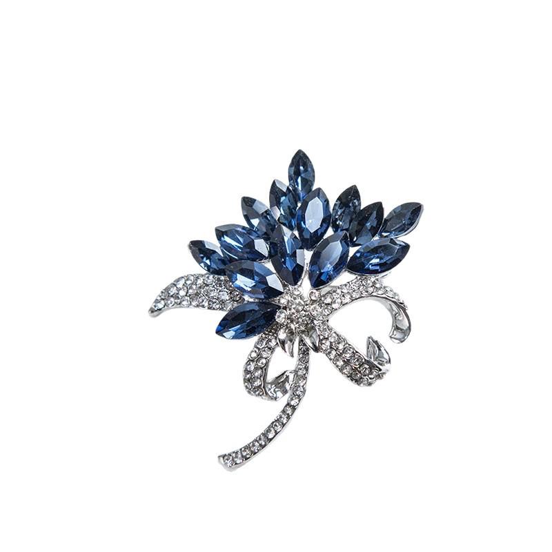 

Fashionable Blue Rhinestone Brooch Pin Scarf Buckle Alloy Set