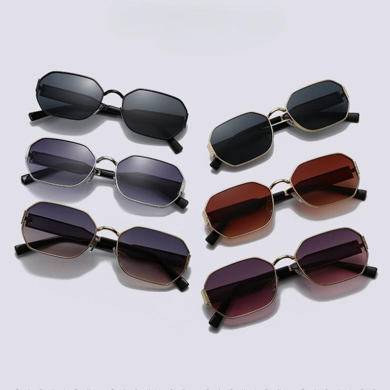 Non-polarized Women Square Metal Frame Sunglasses Male Retro Personality Simple Sun Glasses Fashion Comfortable Leisure Shades