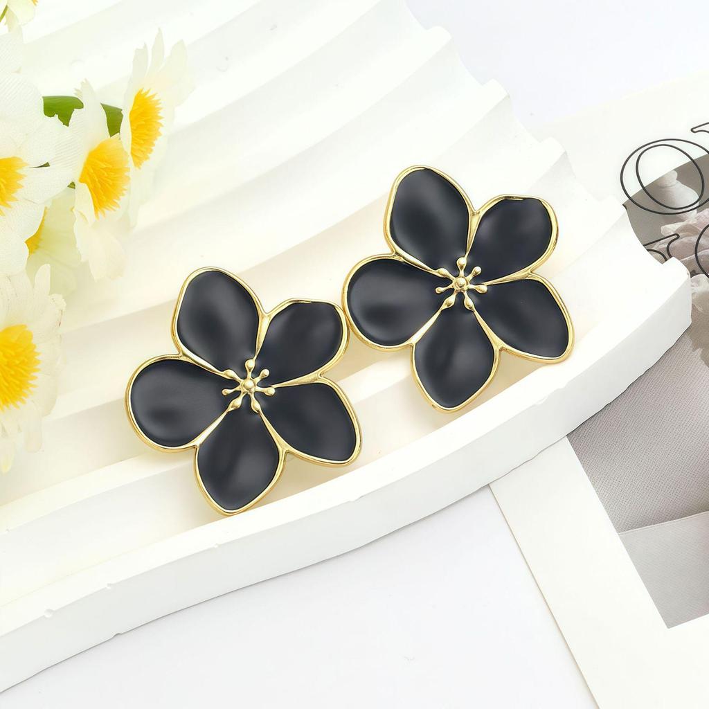 European Summer Stainless Steel Flower Stud Earrings - Stylish, Simple Design for Women