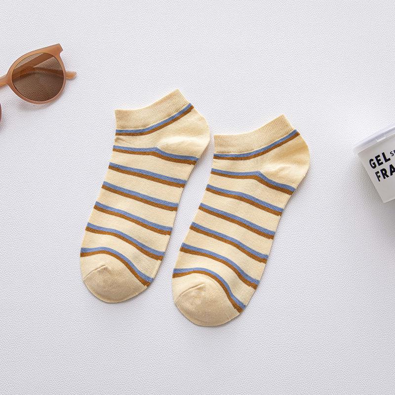 

Japanese Plaid Boat Socks - Spring Style Short Women s Cotton Socks, Cream & Contrasting Colors, Trendy Streetwear. One Size
