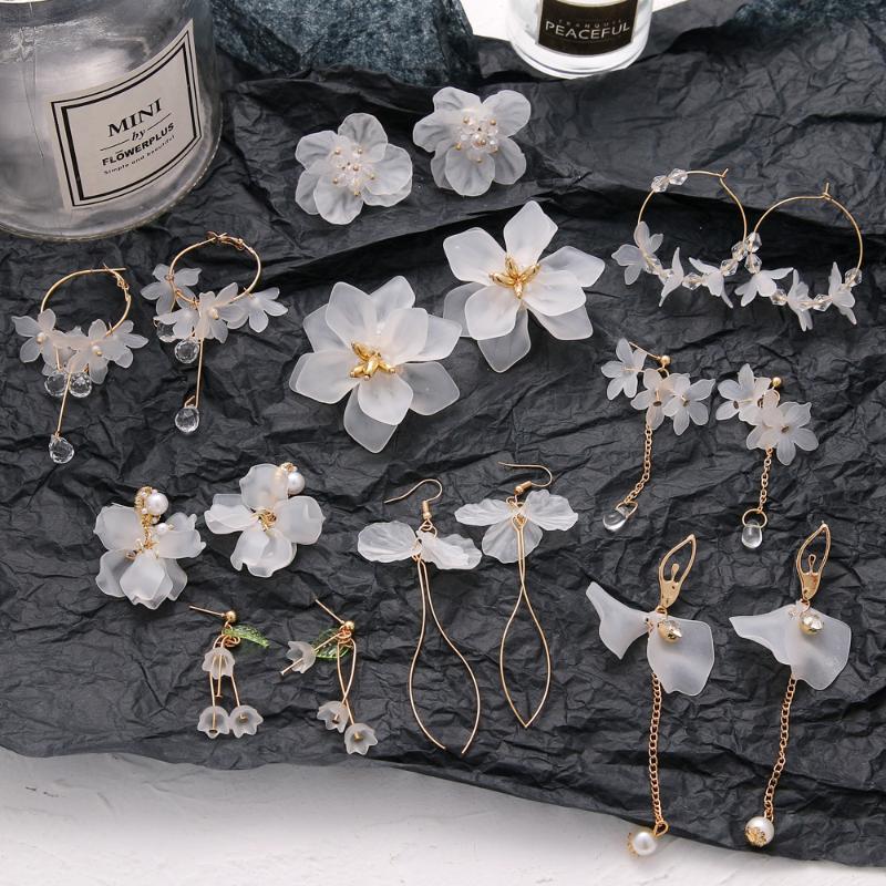 Trendy White Flower Petals Drop Earrings For Women Fashion Elegant Crystal Wedding Earings Gifts