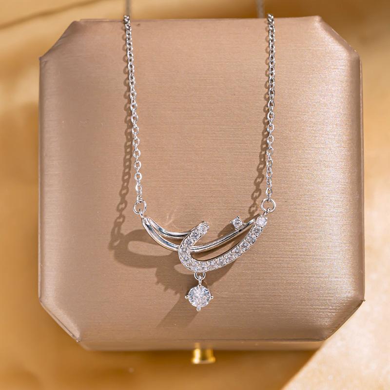 Retro Butterfly Flower Pendant Fashion Titanium Steel Choker Necklace Irregular Versatile Women