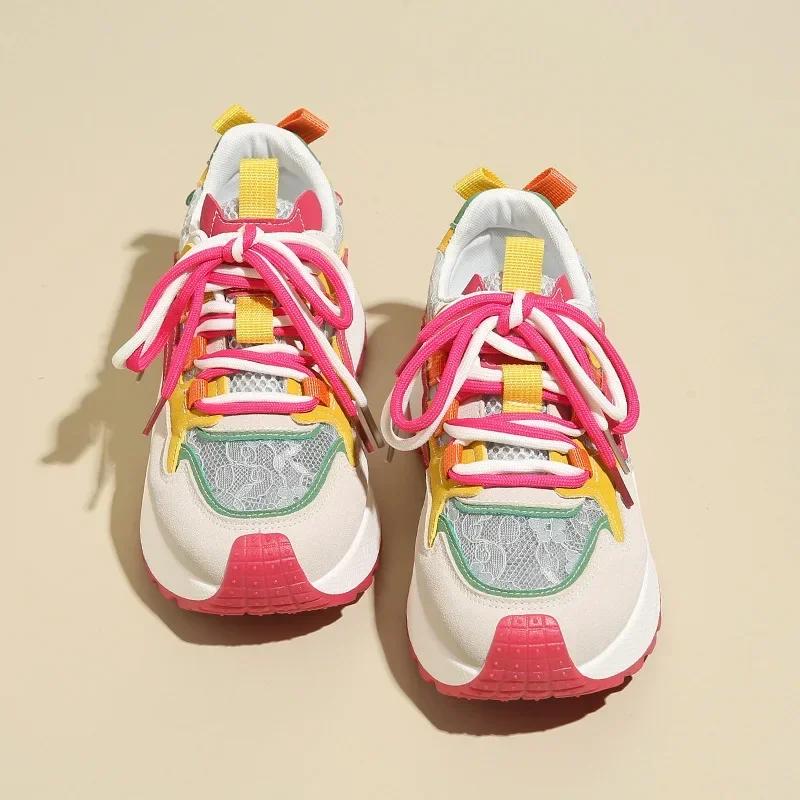 

Женская легкая нескользящая спортивная обувь, женские летние новые дышащие кроссовки на платформе, женские повседневные удобные вулканизированные туфли 35 розы красного