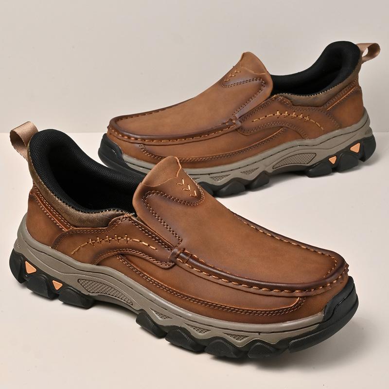 Cowhide Casual Men's Shoes Breathable and Comfortable Men's Loafers Outdoor Hiking Shoes