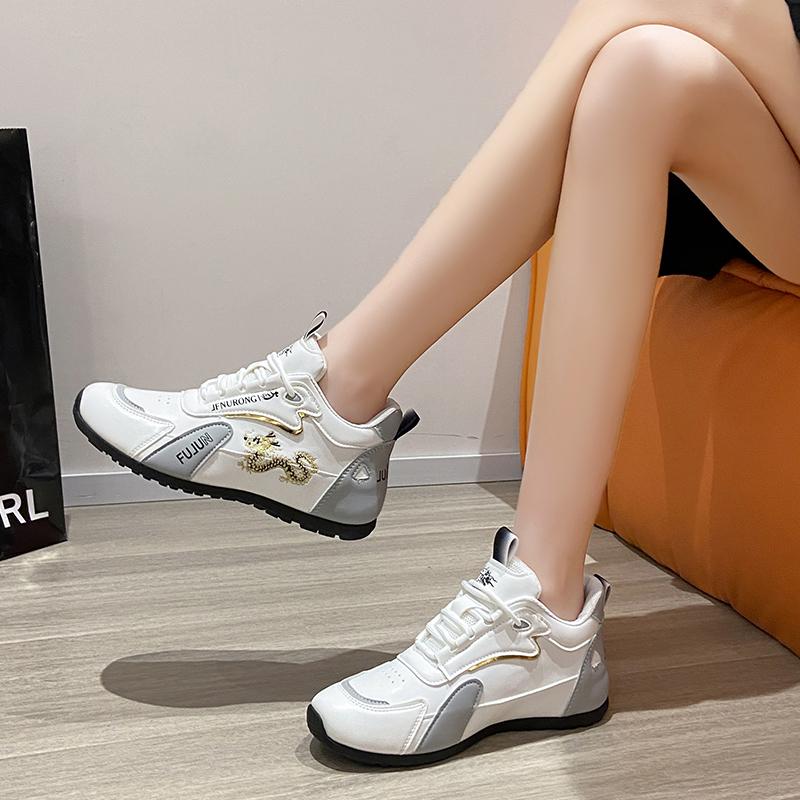 Women's Causal Sneakers 2025 Summer New Fashion Breathable Mesh Lace Up Sports Shoes for Women Platform Ladies Walking Shoes