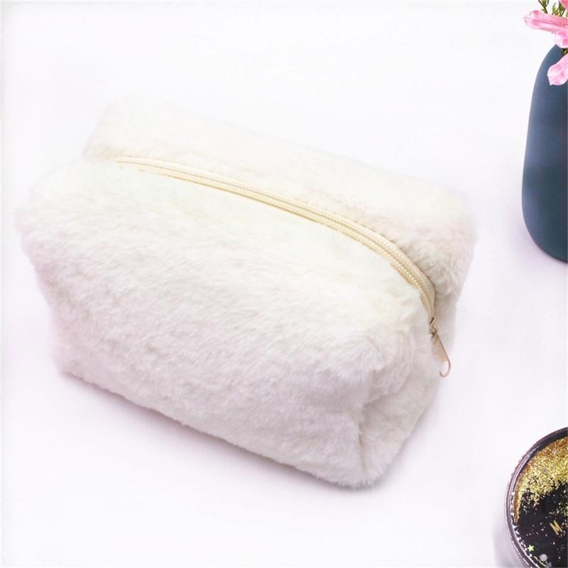 Plush Makeup Bag Soft Polyester Materials for Organizing Cosmetics Fashionable and Practical Designs for Women
