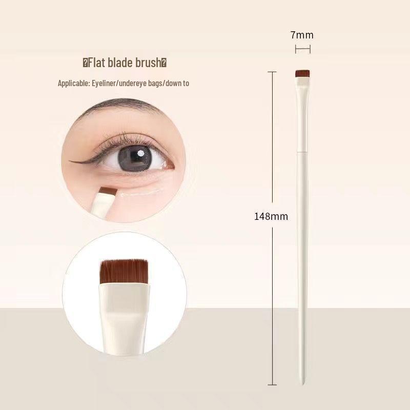 

Cloud Porcelain Double Layer Stippling Blush Brush - Large Milk White Makeup Blender