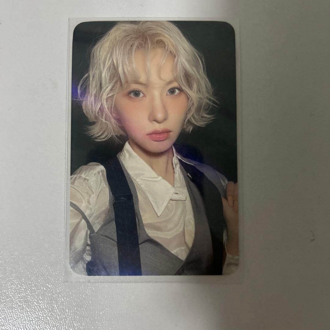 [USED] nmixx Bay Trading Card Fe3O4: Forward makestar Bonus Item