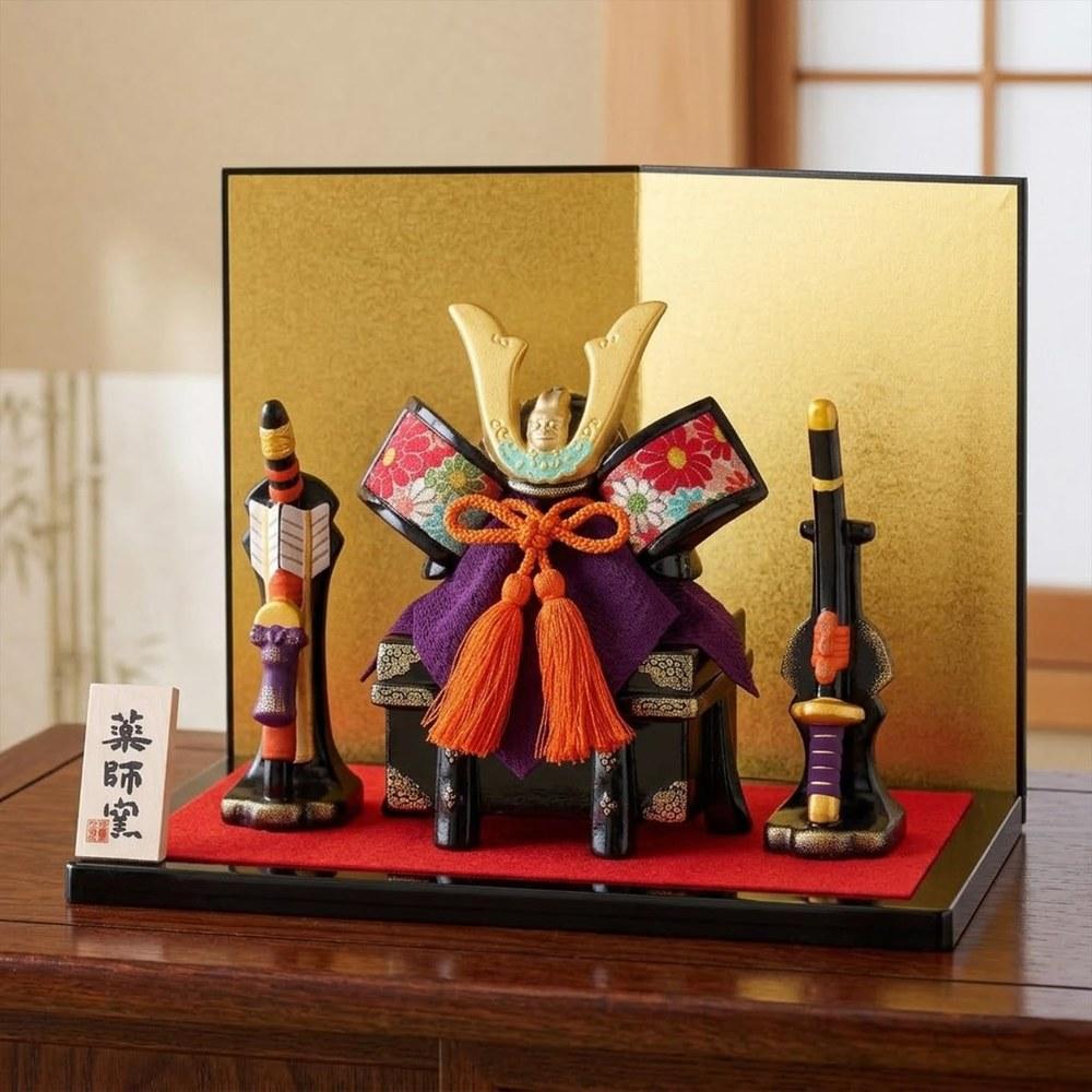 Yakuji Kiln May Doll Boy's Festival Kabuto Display Chirimen