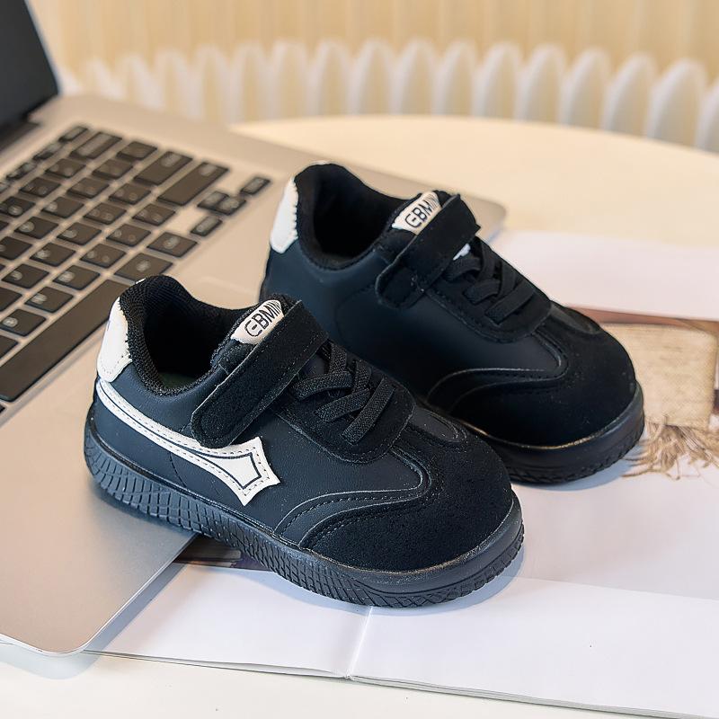 Children's moral training shoes 2025 spring and autumn boys' sports shoes casual board shoes girls' little white shoes soft-soled baby Forrest Gu