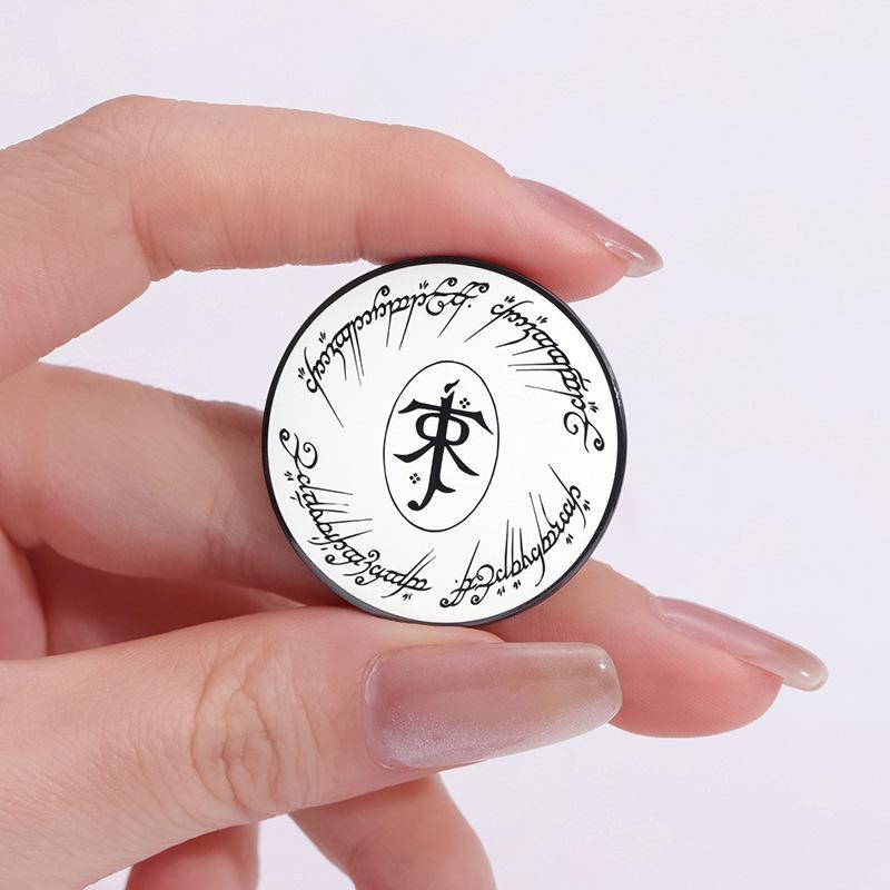 Round Geometric Fashionable Badge Brooch Made From Sturdy Alloy Perfect Collectors For