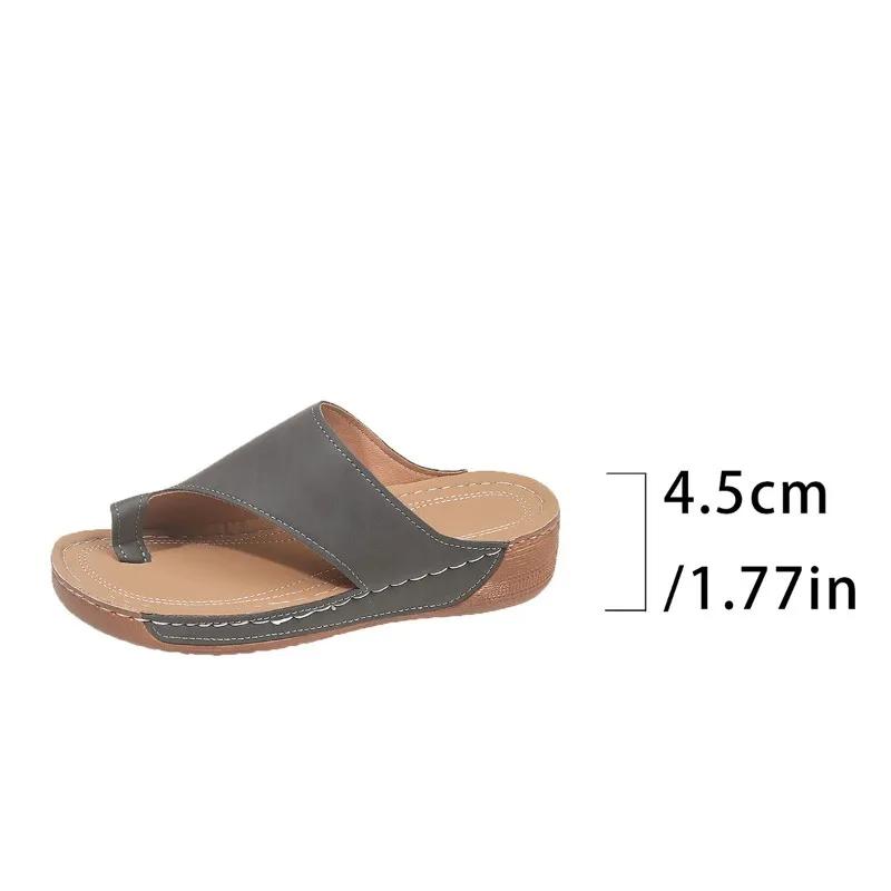 Outdoor Platform Plus Size Slippers 2025 Summer Light Open Toe Women's Slippers Casual Thong  Women Concise Round Toe Sandals