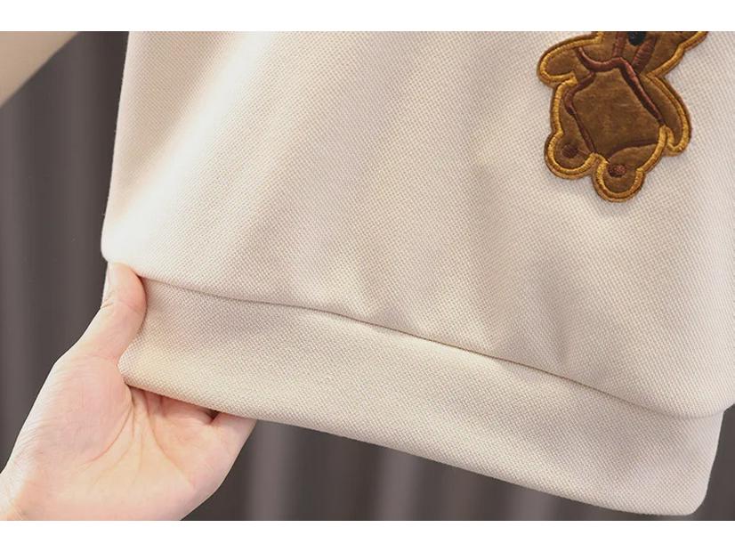 Boys' Stylish Two-Piece Autumn Cartoon Sweater Set with Lapel - Solid Color Long-Sleeve Casual Outfit for Kids