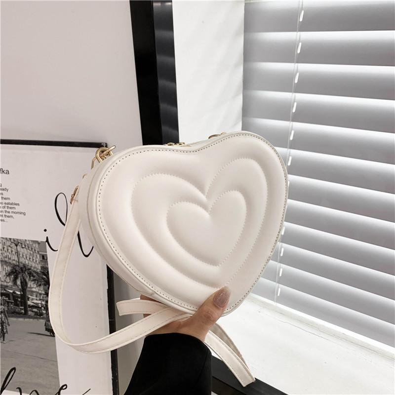 Retro Heart Shape Faux Leather Shoulder Bag for Women Fashionable Vintage Crossbody Purse CLE