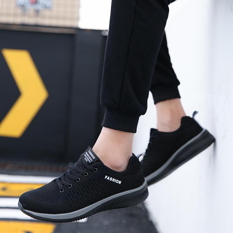 

Men s Plus Size Flyknit Casual Sports Shoes - Lightweight, Breathable, Trendy Summer Footwear for Couples 45