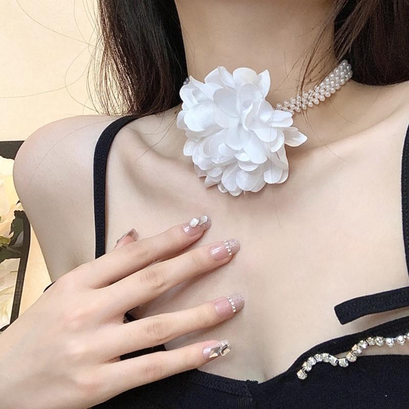 Stylish Double Layer Necklace Floral Choker Imitation Pearls Choker Vintage Neck Jewelry Elegant Flower Choker for Women