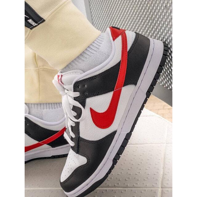 

Черно-красные ретро-кроссовки Nike Dunk Low
