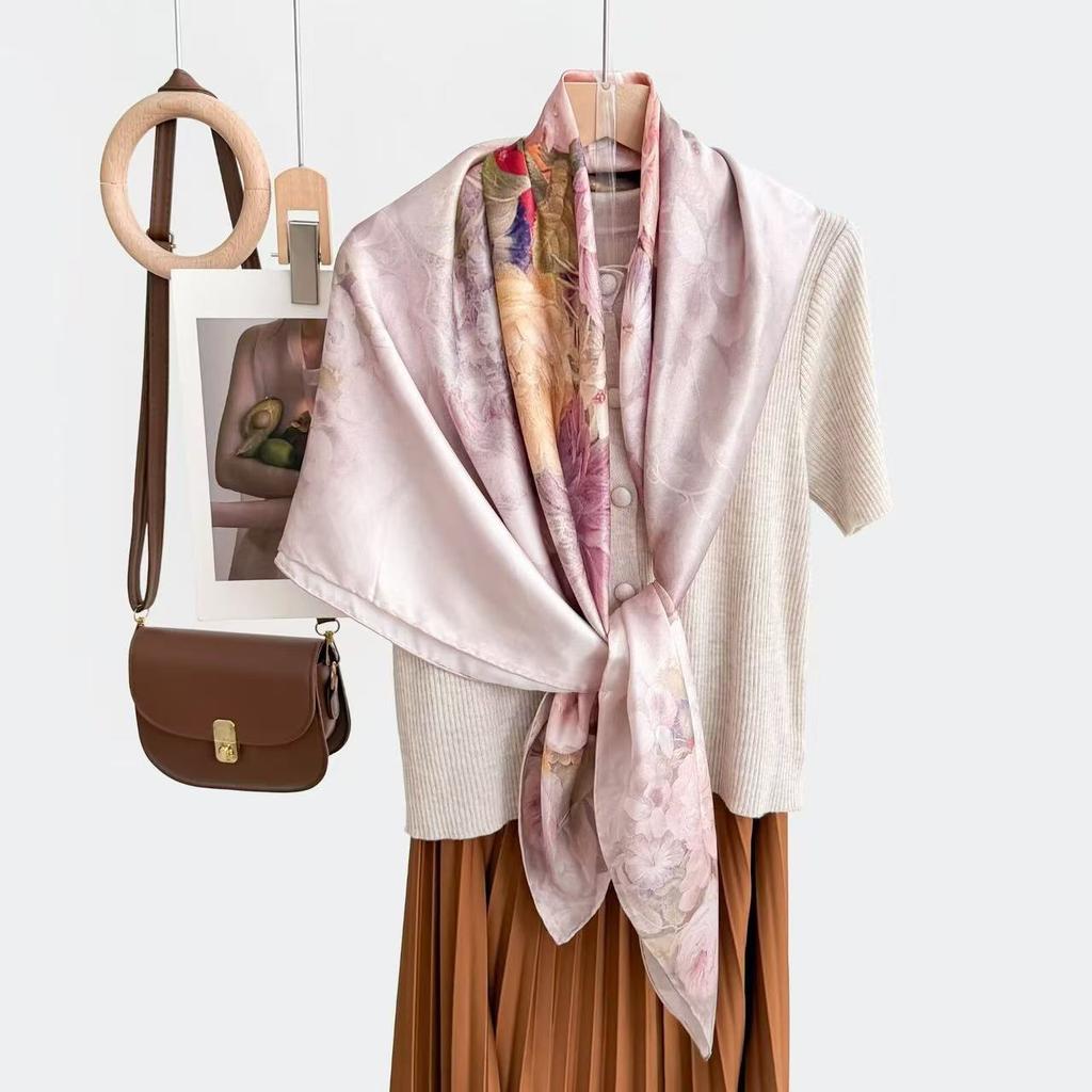 New fashion 111 mulberry silk silk scarf, women's Spring Festival gift for elders to keep warm 111 silk collection