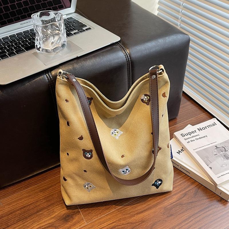 Large Capacity Canvas Bag Fashion Tote Bag Embroidered Commuter Bag Student Class Shoulder Tote Bag