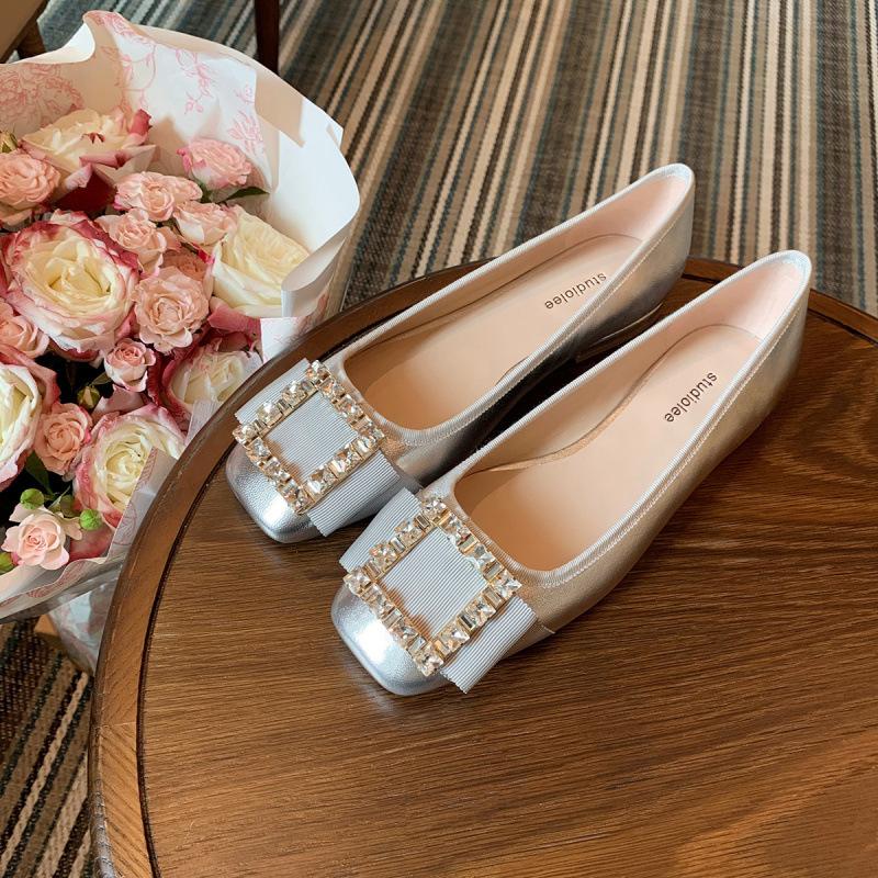 

Туфли классические rv темперамент квадратная пряжка стразы для работы низкий каблук универсальные одинарные туфли женские осенние 40 серебряный